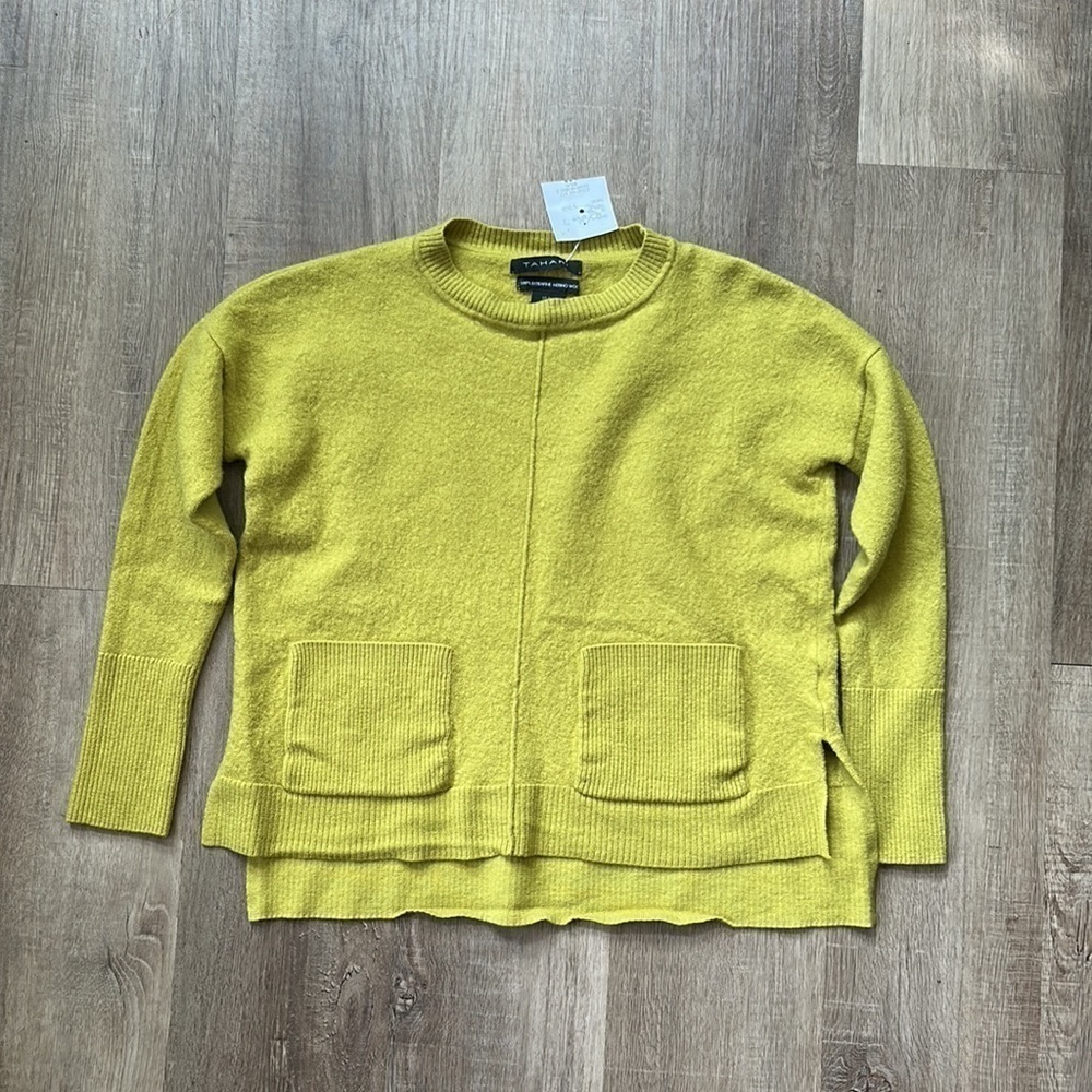 NWT TAHARI green wool sweater with pockets size small